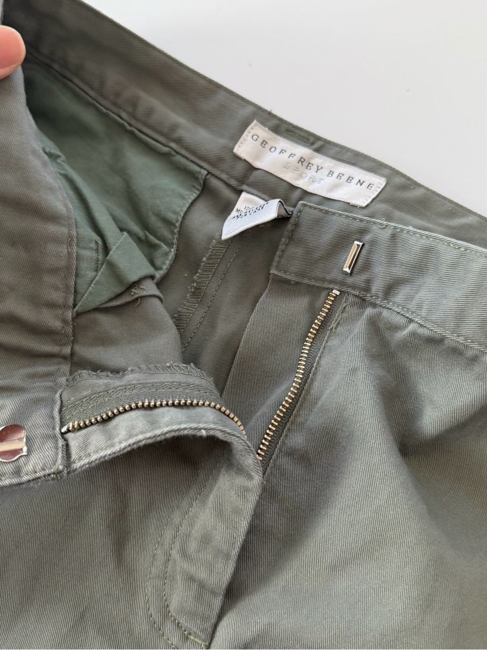Vintage Geoffrey Beene Sport High-Waisted Pleated Wide Leg Trousers. - Picture 7 of 9
